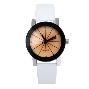 The 'Classico' Quartz Women Leather Strap Watch